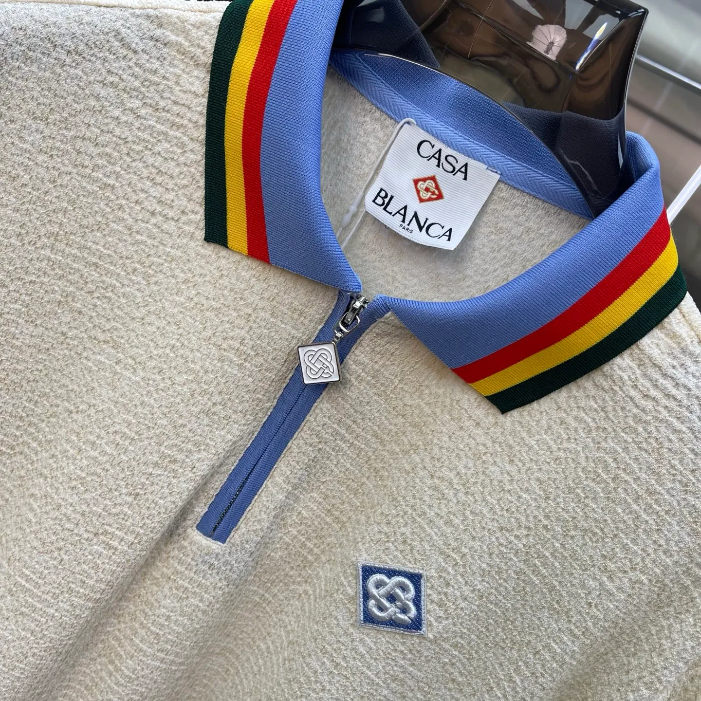 New Arrival Casablanca Casablanca POLOClassic Series is made of high-definition fabrics that will not shrink or fade. Comfortable to the touch, cool and breathable, the texture is super strong and a must-have for fashionable men and women. Exclusively available in In Stock! Color: Apricot Blue Size: M L XL XXL
